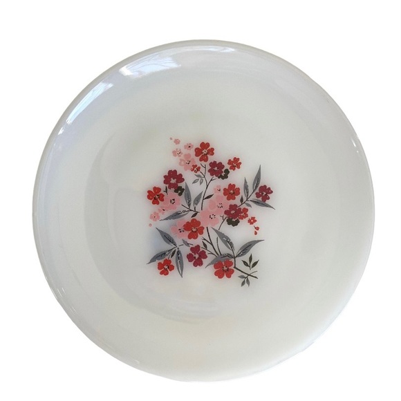 VINTAGE Fire King Milk Glass 4 Lunch Plates #24  7.5” Primrose Red Pink MCM 50s - Picture 4 of 7